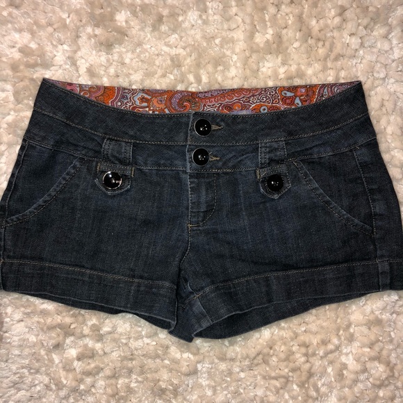 Boom Boom Jeans Pants - Junior Girls size 7 Boom Boom Jean shorts